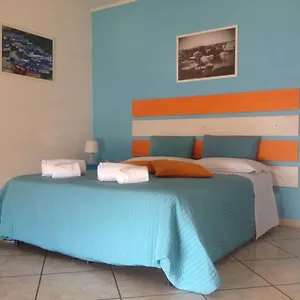 Bed and breakfast Platamone